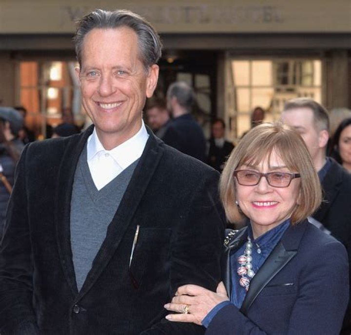 Richard E. Grant Biography, Age, Height, Wife, Net Worth, Family