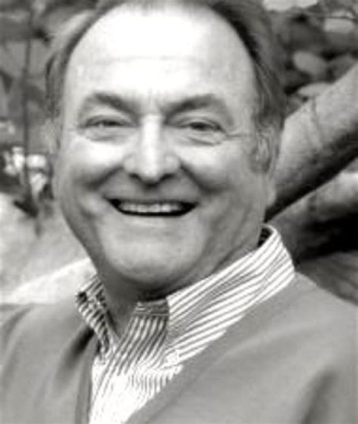 Robert J. Anderson Biography, Age, Height, Wife, Net Worth, Family