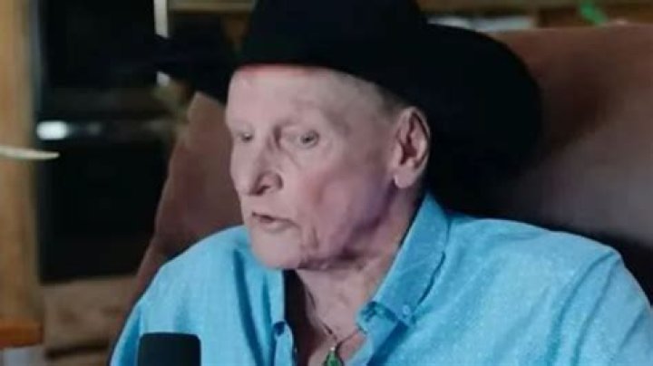 Roy Cooper Biography, Age, Height, Wife, Net Worth, Family