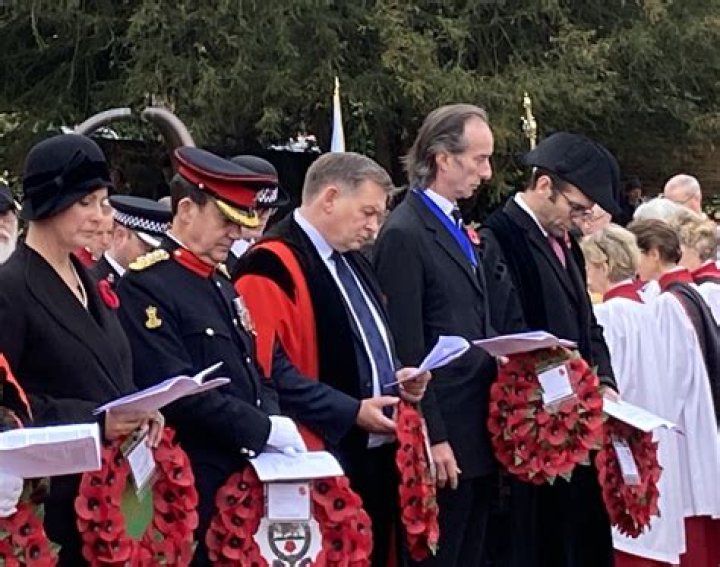 Rupert Onslow, 8th Earl of Onslow Biography, Age, Height, Wife, Net Worth, Family