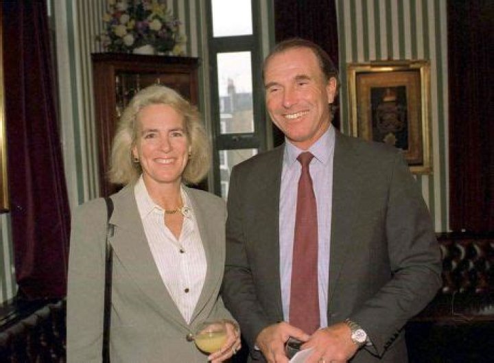 Sandy Pflueger Biography, Age, Height, Husband, Net Worth, Family