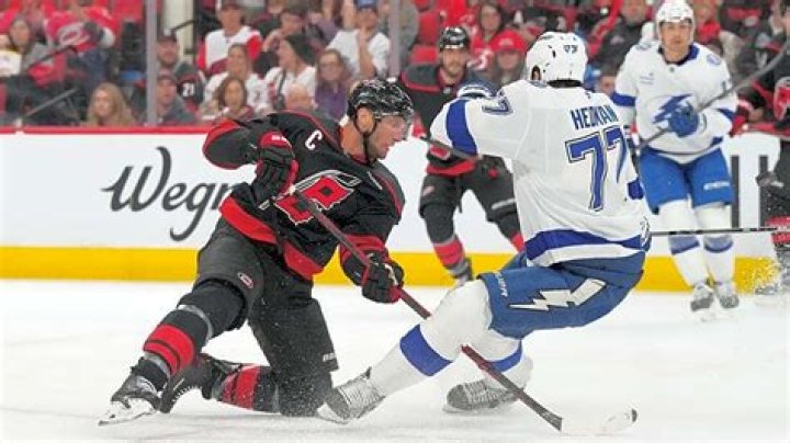 Sebastian Aho Biography, Age, Height, Wife, Net Worth, Family