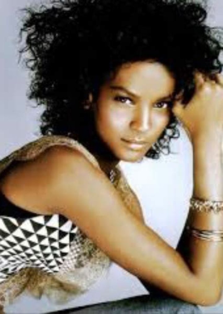 Semra Kebede Biography, Age, Height, Husband, Net Worth, Family