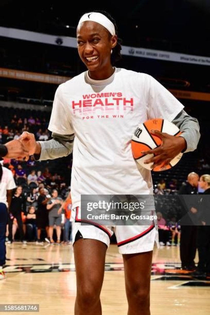 Shatori Walker-Kimbrough Biography, Age, Height, Husband, Net Worth, Family