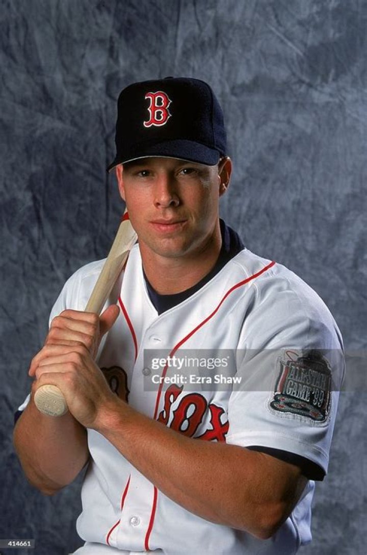 Shea Hillenbrand Biography, Age, Height, Wife, Net Worth, Family