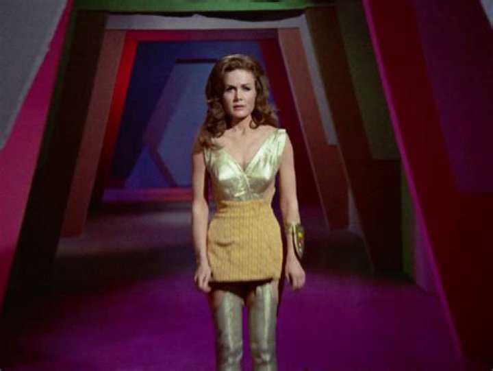 Sheila Leighton Biography, Age, Height, Husband, Net Worth, Family