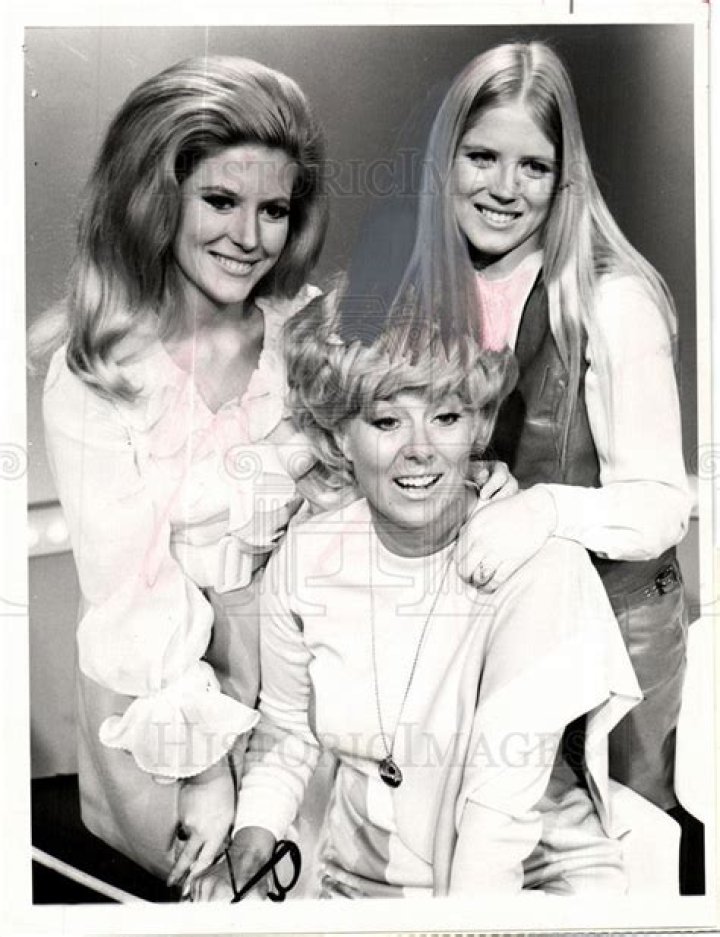 Sheila MacRae Biography, Age, Height, Husband, Net Worth, Family