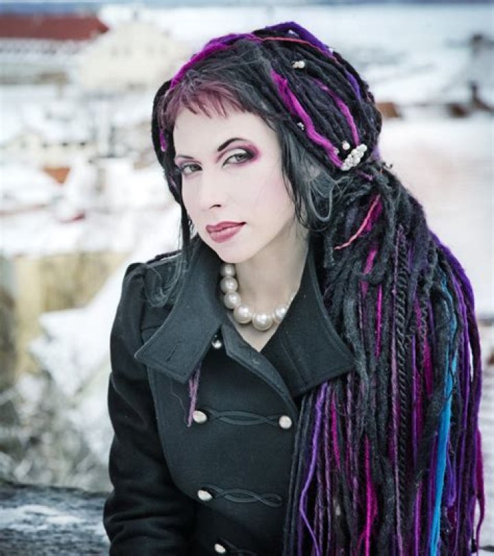 Sofi Oksanen Biography, Age, Height, Husband, Net Worth, Family