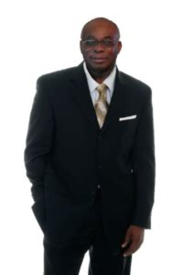 Soni Oyekan Biography, Age, Height, Wife, Net Worth and Family