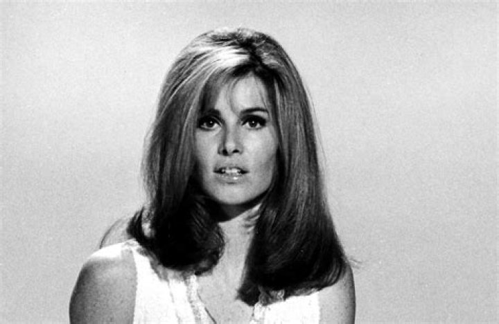 Stefanie Powers Biography, Age, Height, Husband, Net Worth, Family