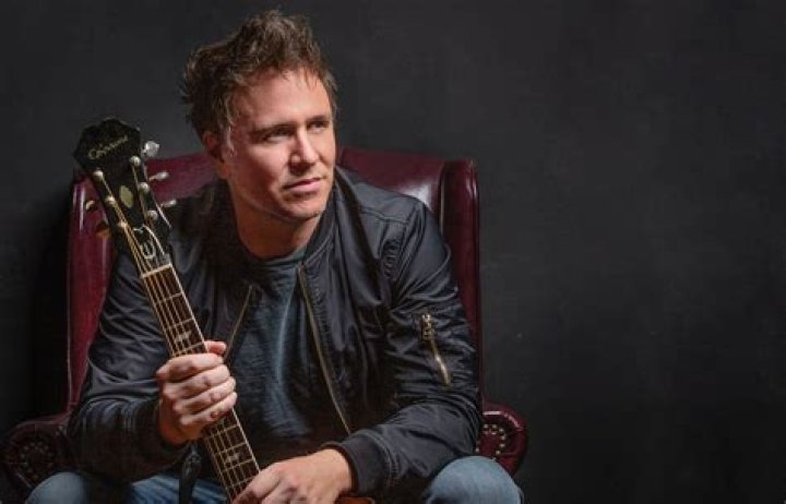 Stephen Lynch Biography, Age, Height, Wife, Net Worth, Family