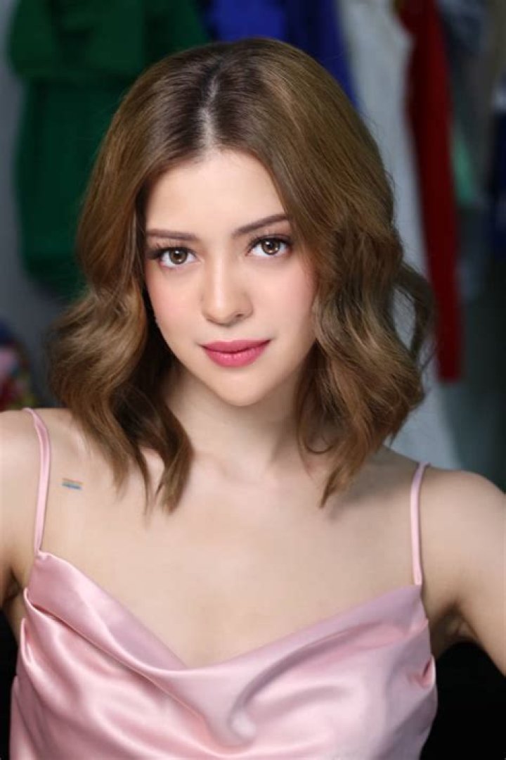 Sue Ramirez Biography, Age, Height, Husband, Net Worth, Family