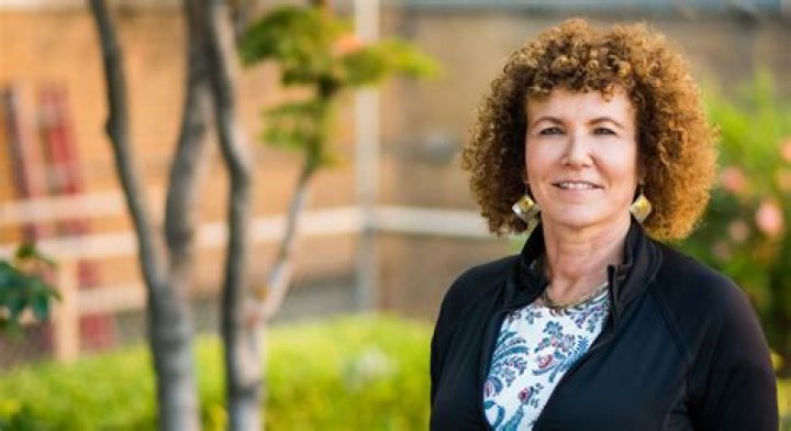 Sylvia Biography, Age, Height, Husband, Net Worth, Family