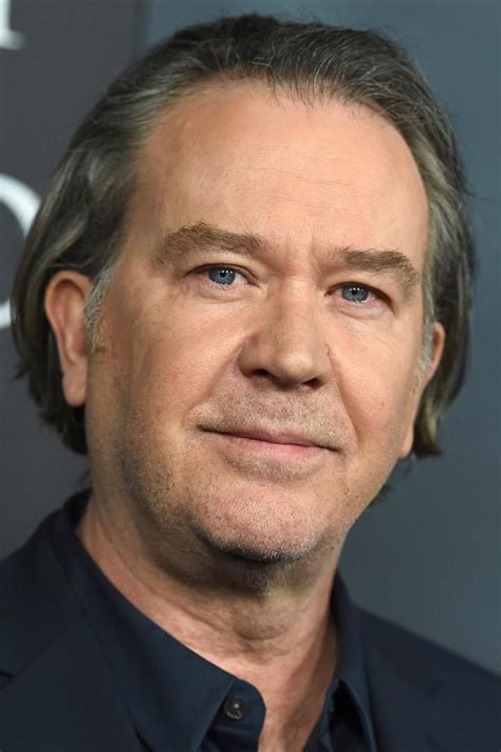 Timothy Hutton Biography, Age, Height, Wife, Net Worth, Family