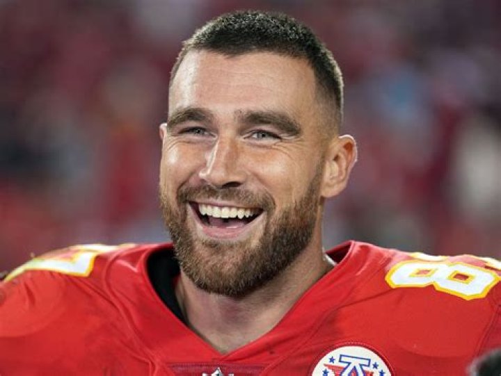 Travis Kelce Biography, Age, Height, Wife, Net Worth, Family