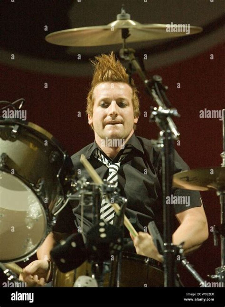 Tre Cool Biography, Age, Height, Wife, Net Worth, Family