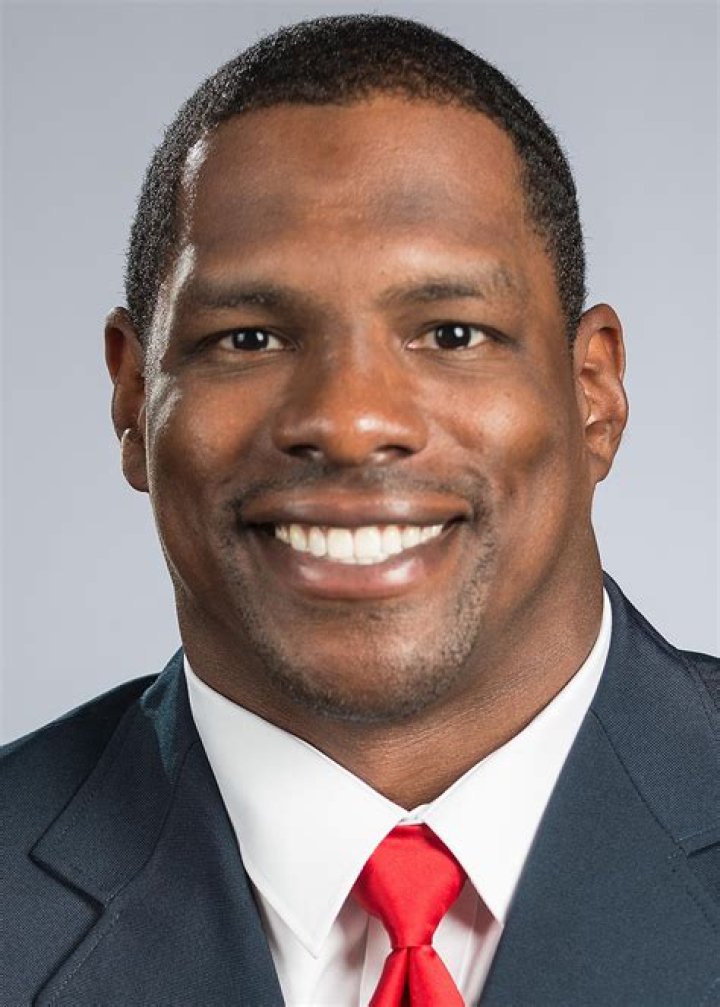 Tyrone McKenzie Biography, Age, Height, Wife, Net Worth, Family