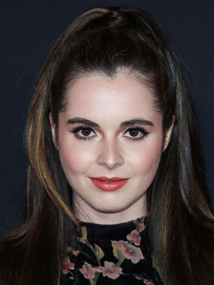 Vanessa Marano Biography, Age, Height, Husband, Net Worth, Family