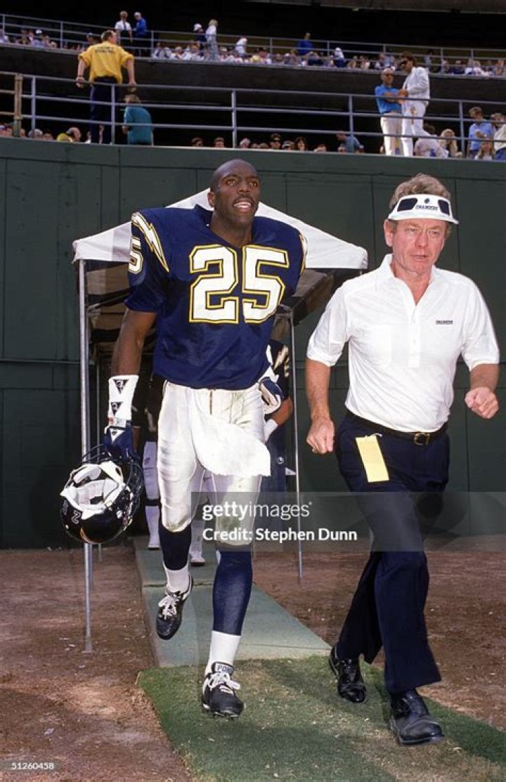 Vencie Glenn Biography, Age, Height, Wife, Net Worth, Family