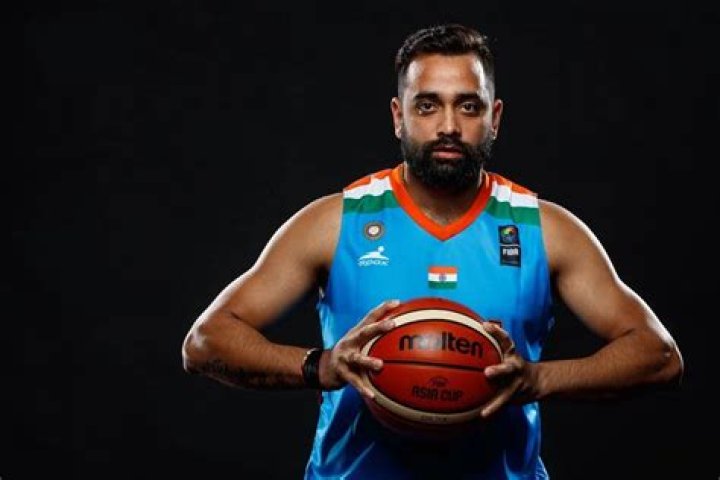 Vishesh Bhriguvanshi Biography, Age, Height, Wife, Net Worth, Family