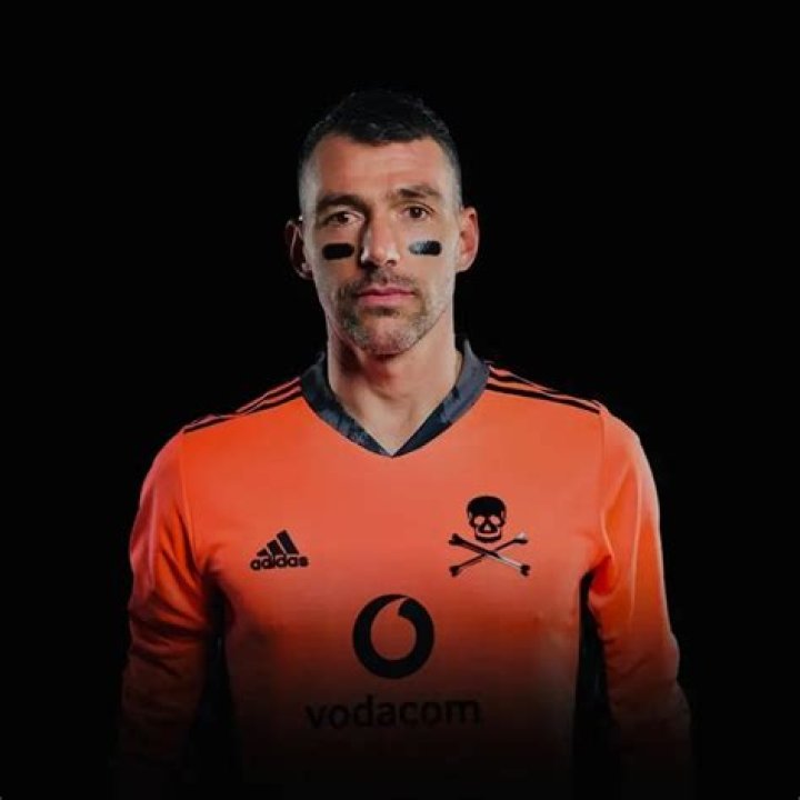 Wayne Sandilands Biography, Age, Height, Net Worth, Family