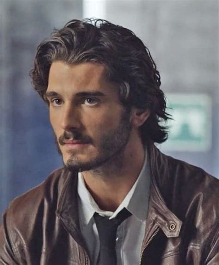 Yon González Biography, Age, Height, Wife, Net Worth, Family