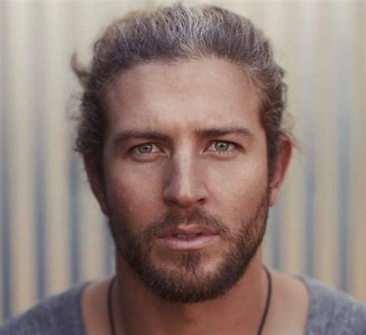 Zach Sudfeld Biography, Age, Height, Wife, Net Worth, Family